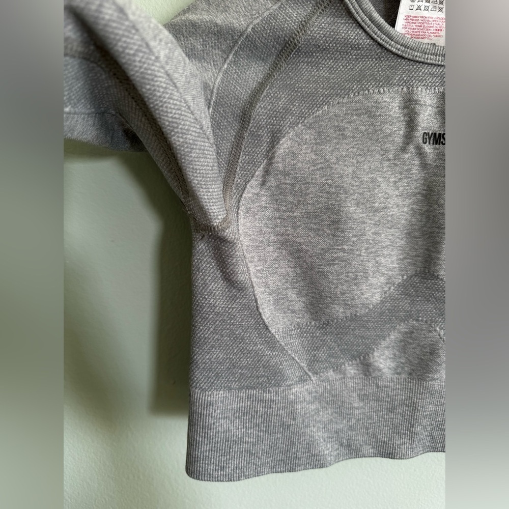 Gymshark top - Picture 5 of 6
